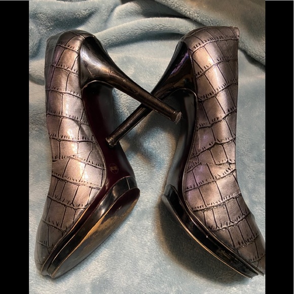 Jessica Simpson Silver Heels - Picture 4 of 16